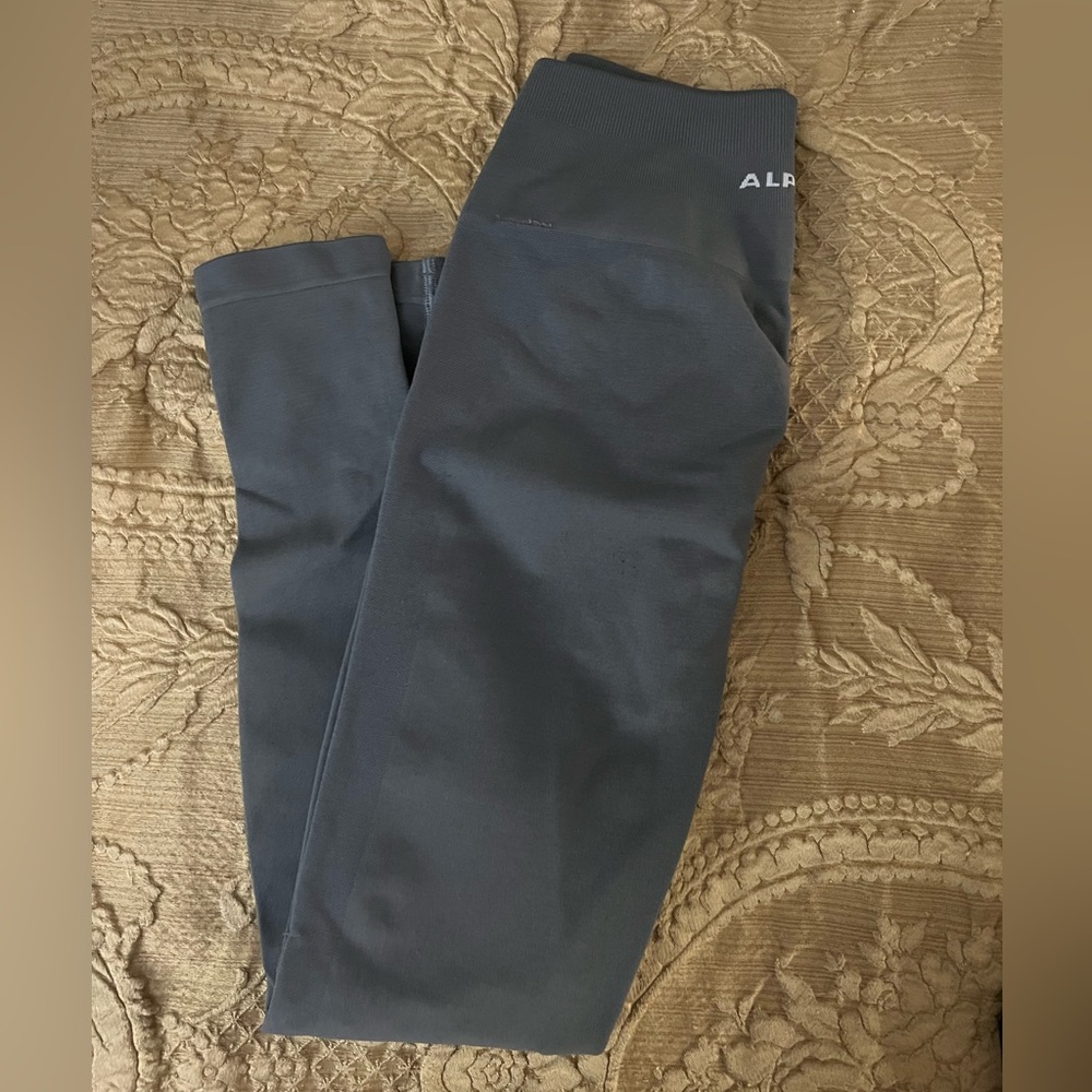 Alphalete leggings